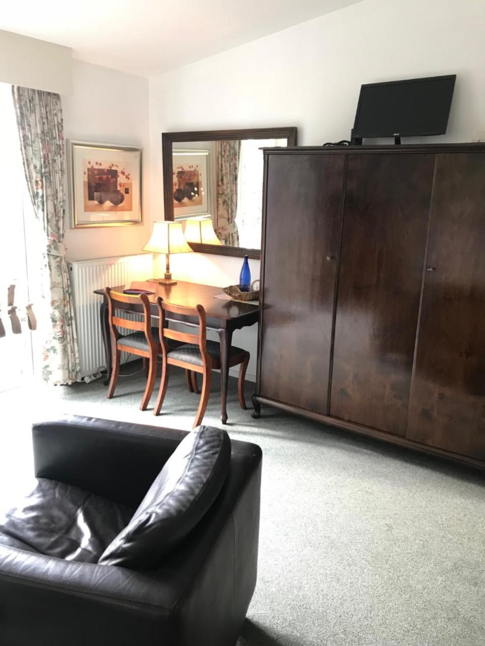 Deluxe Doppelzimmer mit Gartenblick und Terrasse